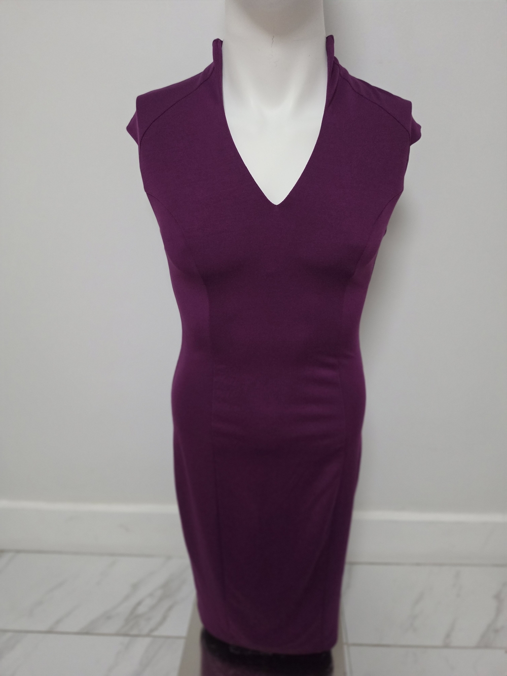 Alexia Admor Plum V-Neck Cap Sleeve Midi Dress